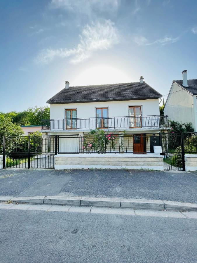 Super maison entre paris et Disney Chelles  Extérieur photo