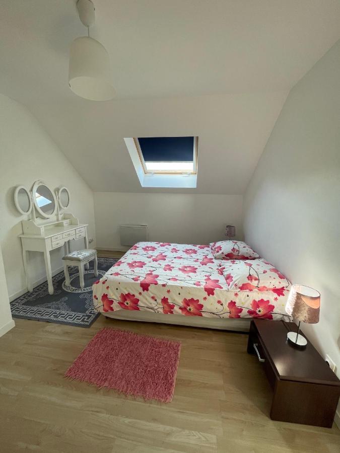 Super maison entre paris et Disney Chelles  Extérieur photo